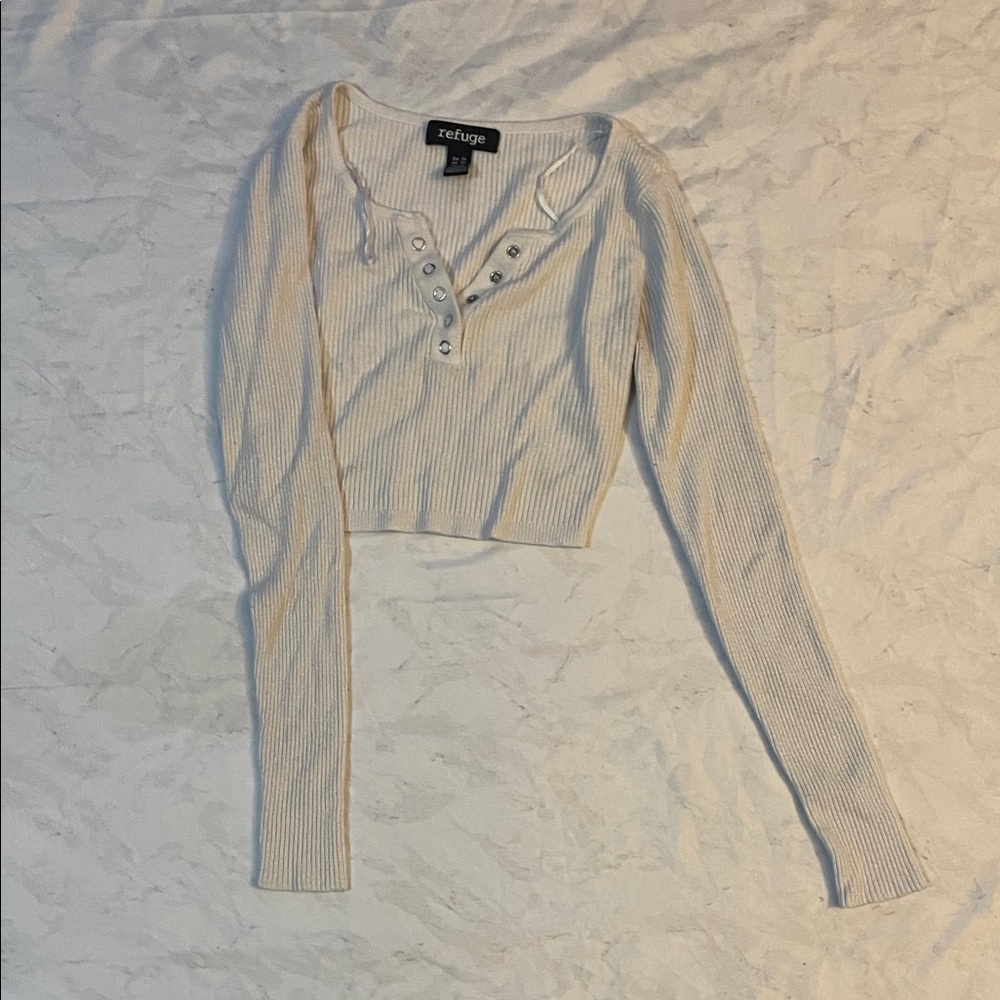 Refuge Cream Buttoned Crop Top